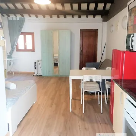 Els Recs Apartaments, En El Centro De *